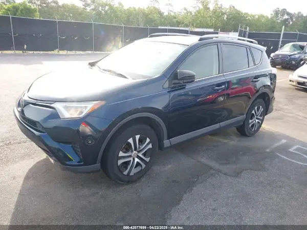 JTMZFREV4HJ136104 2017 TOYOTA RAV 4 - Image 2