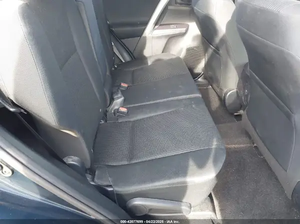 JTMZFREV4HJ136104 2017 TOYOTA RAV 4 - Image 8
