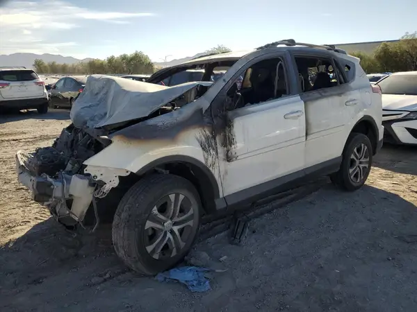 JTMZFREV4HJ142422 2017 TOYOTA RAV 4 - Image 1