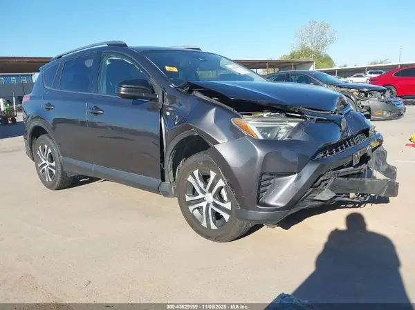 JTMZFREV4JJ179346 2018 TOYOTA RAV 4 - Image 1