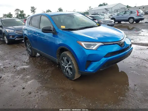 JTMZFREV4JJ195076 2018 TOYOTA RAV 4 - Image 1
