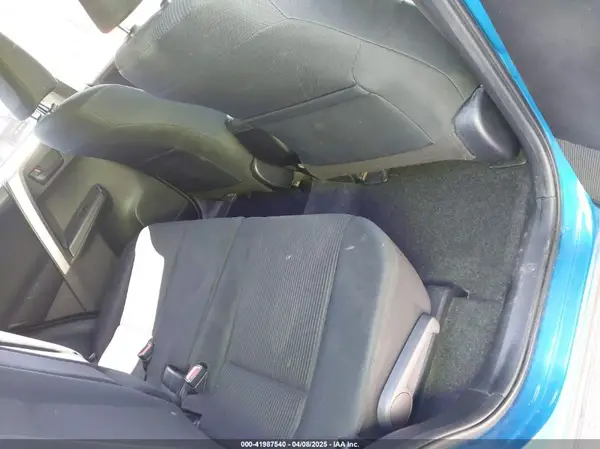 JTMZFREV4JJ734702 2018 TOYOTA RAV 4 - Image 8