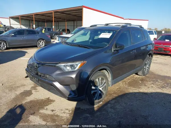 JTMZFREV4JJ740645 2018 TOYOTA RAV 4 - Image 2
