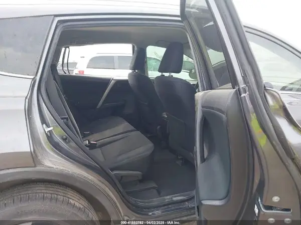 JTMZFREV5GJ098557 2016 TOYOTA RAV 4 - Image 8