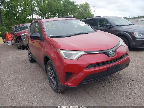 JTMZFREV5HJ112152 2017 TOYOTA RAV 4 - Image 1