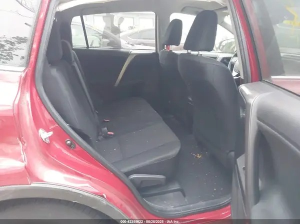 JTMZFREV5HJ112152 2017 TOYOTA RAV 4 - Image 8