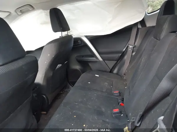 JTMZFREV5HJ126584 2017 TOYOTA RAV 4 - Image 8