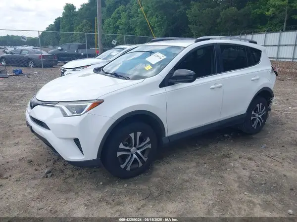 JTMZFREV5HJ132577 2017 TOYOTA RAV 4 - Image 2