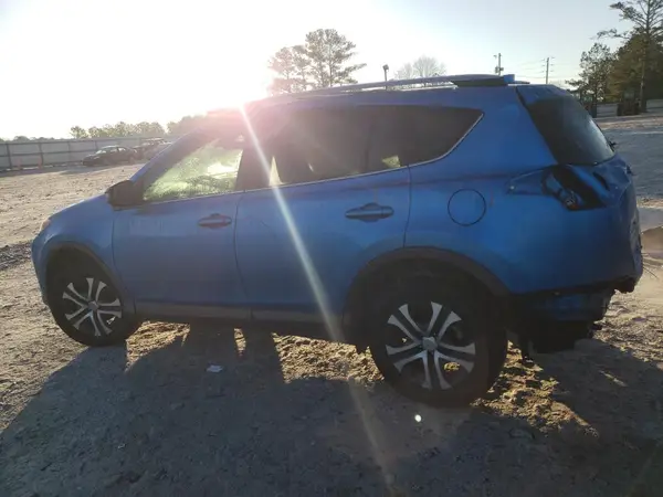 JTMZFREV5HJ135897 2017 TOYOTA RAV 4 - Image 2