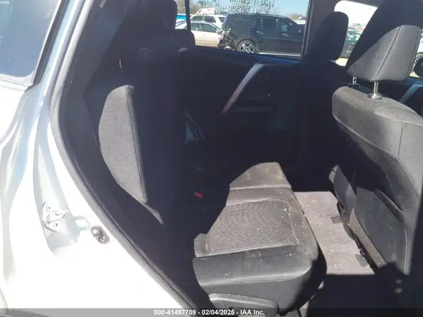 JTMZFREV5HJ720866 2017 TOYOTA RAV 4 - Image 8