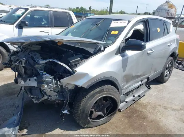 JTMZFREV5JJ163477 2018 TOYOTA RAV 4 - Image 2