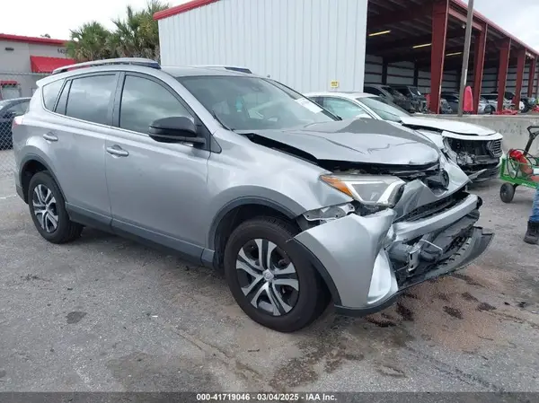 JTMZFREV5JJ182742 2018 TOYOTA RAV 4 - Image 1
