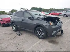 JTMZFREV5JJ207638 2018 TOYOTA RAV 4