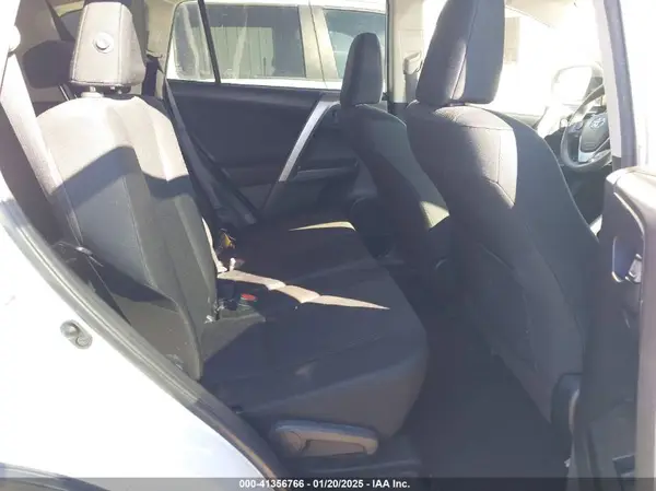 JTMZFREV6GD085086 2016 TOYOTA RAV 4 - Image 8
