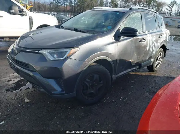 JTMZFREV6HJ110801 2017 TOYOTA RAV 4 - Image 2
