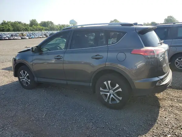 JTMZFREV6HJ132927 2017 TOYOTA RAV 4 - Image 2
