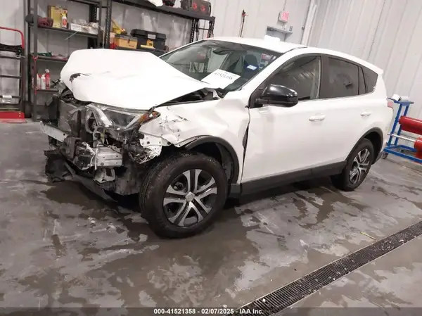 JTMZFREV6HJ147279 2017 TOYOTA RAV 4 - Image 2