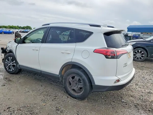 JTMZFREV6HJ702232 2017 TOYOTA RAV 4 - Image 2