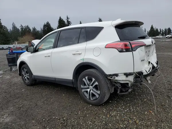 JTMZFREV6HJ721945 2017 TOYOTA RAV 4 - Image 2