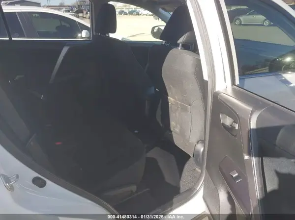 JTMZFREV6JJ150530 2018 TOYOTA RAV 4 - Image 8
