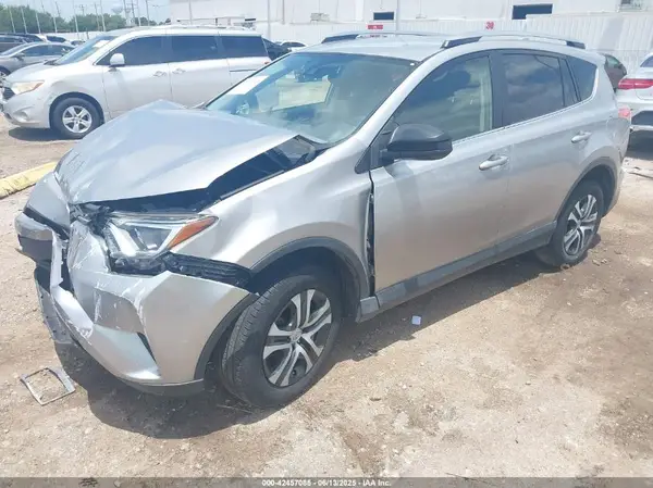 JTMZFREV6JJ184354 2018 TOYOTA RAV 4 - Image 2