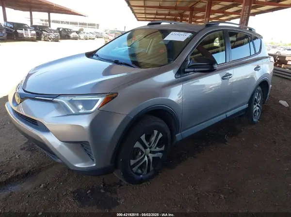 JTMZFREV6JJ191286 2018 TOYOTA RAV 4 - Image 2