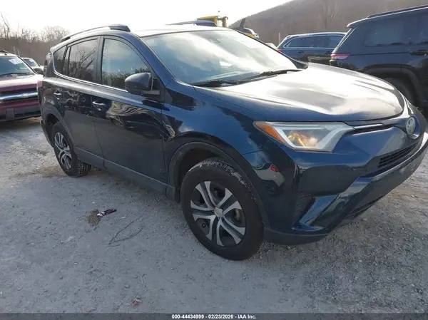 JTMZFREV6JJ205963 2018 TOYOTA RAV 4 - Image 1