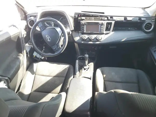 JTMZFREV6JJ752327 2018 TOYOTA RAV 4 - Image 8