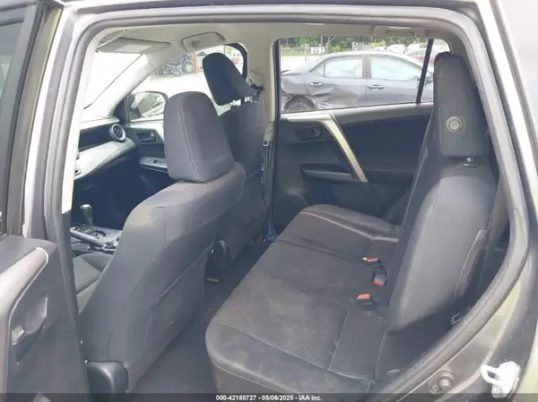 JTMZFREV7GJ078424 2016 TOYOTA RAV 4 - Image 8