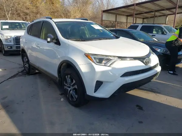 JTMZFREV7HJ120107 2017 TOYOTA RAV 4 - Image 1