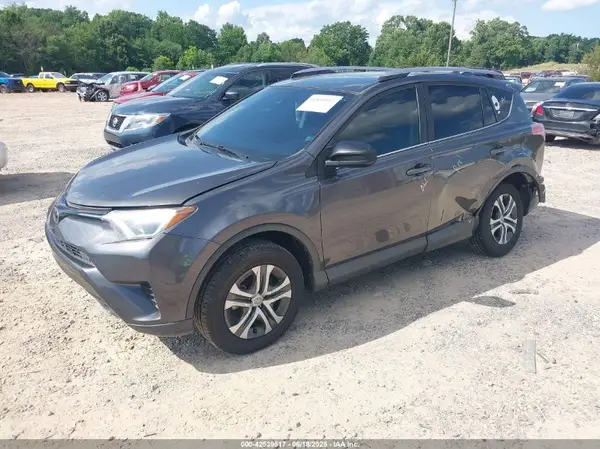JTMZFREV7HJ138591 2017 TOYOTA RAV 4 - Image 2