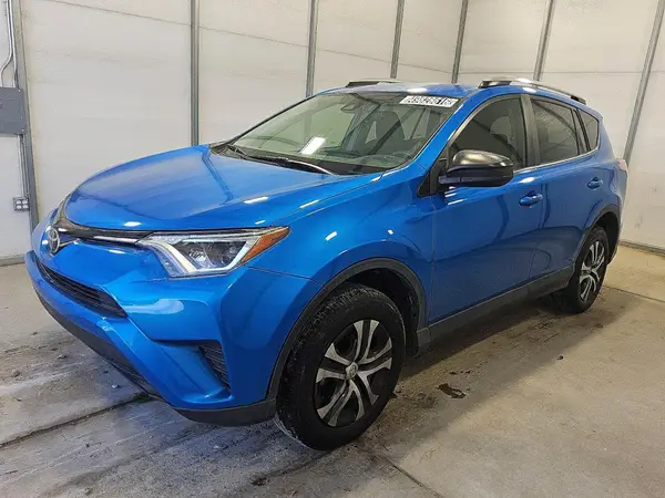 JTMZFREV7HJ148960 2017 TOYOTA RAV 4 - Image 1