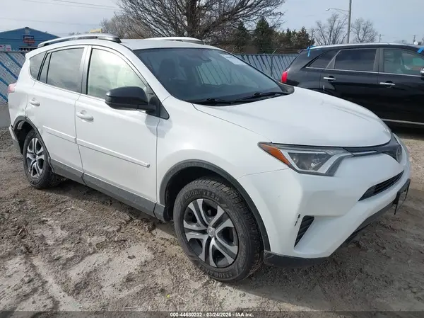 JTMZFREV7JJ195475 2018 TOYOTA RAV 4 - Image 1