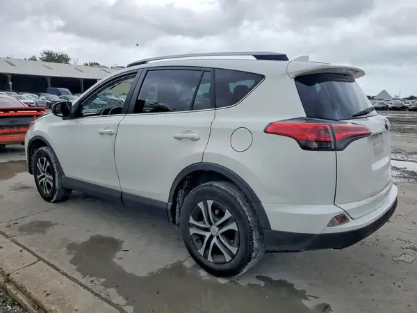 JTMZFREV7JJ196271 2018 TOYOTA RAV 4 - Image 2