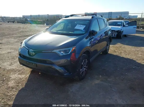 JTMZFREV7JJ202747 2018 TOYOTA RAV 4 - Image 2