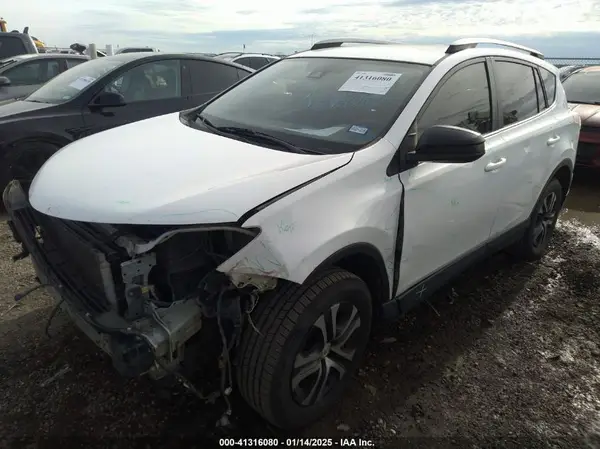 JTMZFREV7JJ723628 2018 TOYOTA RAV 4 - Image 2