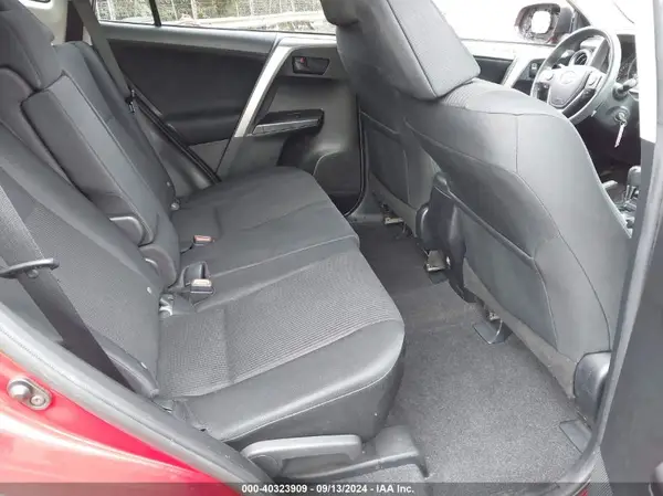 JTMZFREV8GJ082546 2016 TOYOTA RAV 4 - Image 8