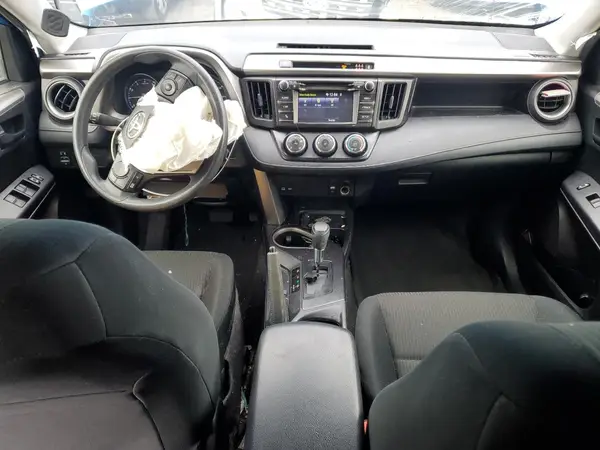 JTMZFREV8HJ120620 2017 TOYOTA RAV 4 - Image 8
