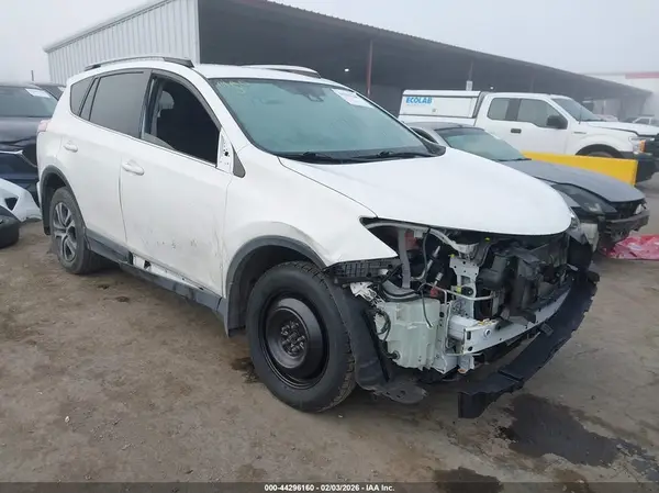 JTMZFREV8HJ128166 2017 TOYOTA RAV 4 - Image 1
