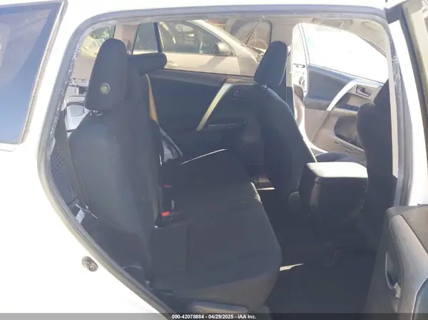 JTMZFREV8HJ145159 2017 TOYOTA RAV 4 - Image 8