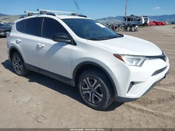 JTMZFREV8HJ702927 2017 TOYOTA RAV 4 - Image 1