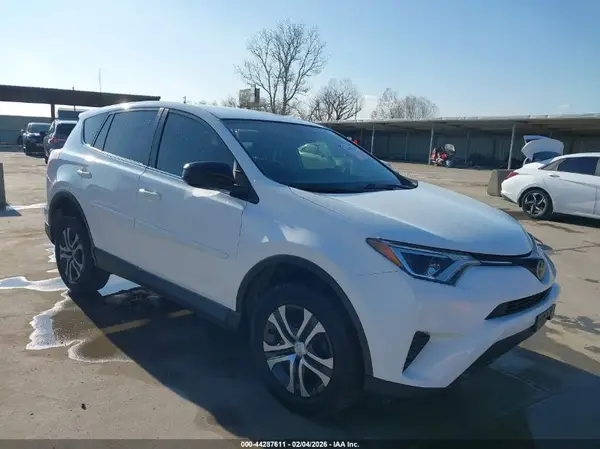 JTMZFREV8HJ716777 2017 TOYOTA RAV 4 - Image 1