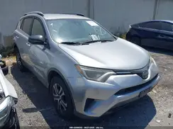 JTMZFREV8JD126387 2018 TOYOTA RAV 4