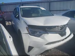 JTMZFREV8JJ153963 2018 TOYOTA RAV 4