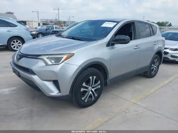 JTMZFREV8JJ163361 2018 TOYOTA RAV 4 - Image 2