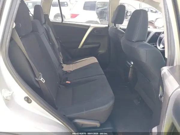 JTMZFREV8JJ163361 2018 TOYOTA RAV 4 - Image 8