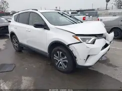 JTMZFREV8JJ185442 2018 TOYOTA RAV 4