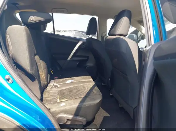 JTMZFREV8JJ724531 2018 TOYOTA RAV 4 - Image 8