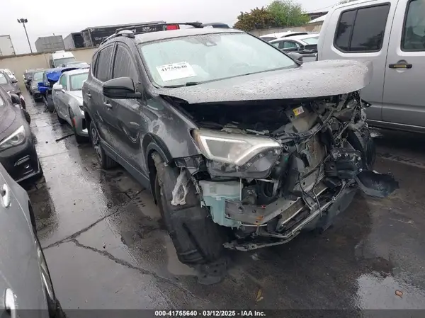 JTMZFREV8JJ729812 2018 TOYOTA RAV 4 - Image 1