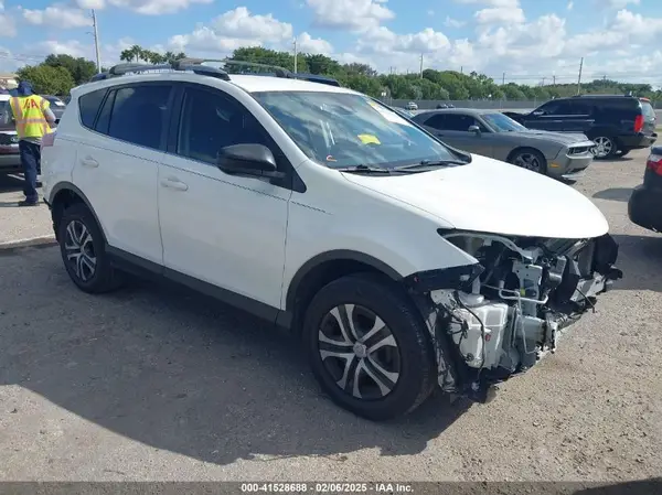 JTMZFREV8JJ732113 2018 TOYOTA RAV 4 - Image 1
